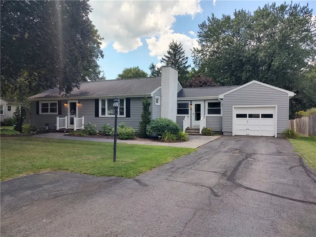 8 Stevenson Street, Seneca Falls, NY 13148 - #1