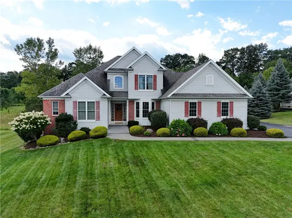 16 Nature View, Pittsford, NY 14534