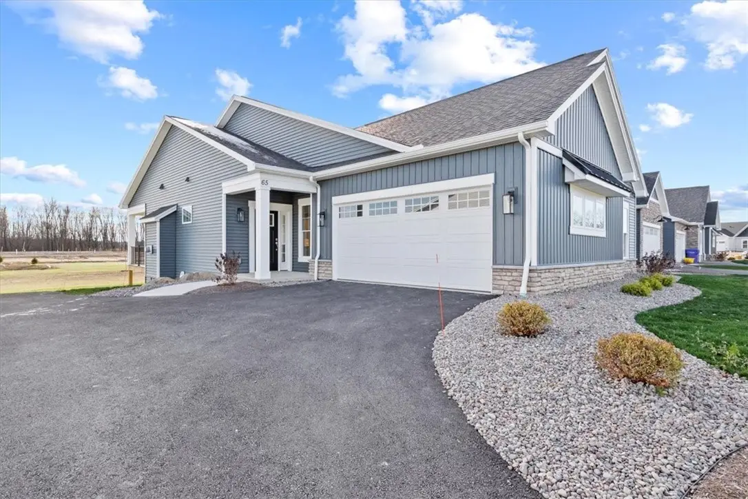 129 Cedarway Circle #401, Webster, NY 14580 - #1