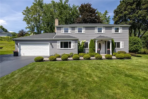 6 Hannans Court, Fairport, NY 14450