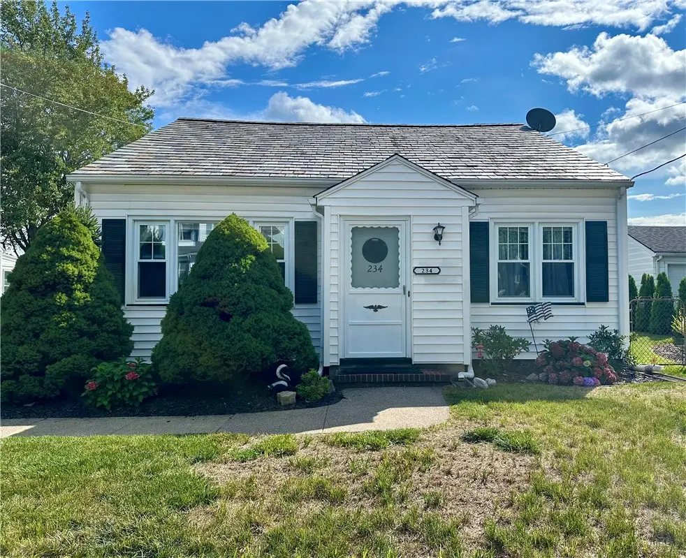 234 W Ivy Street, East Rochester, NY 14445 - #1