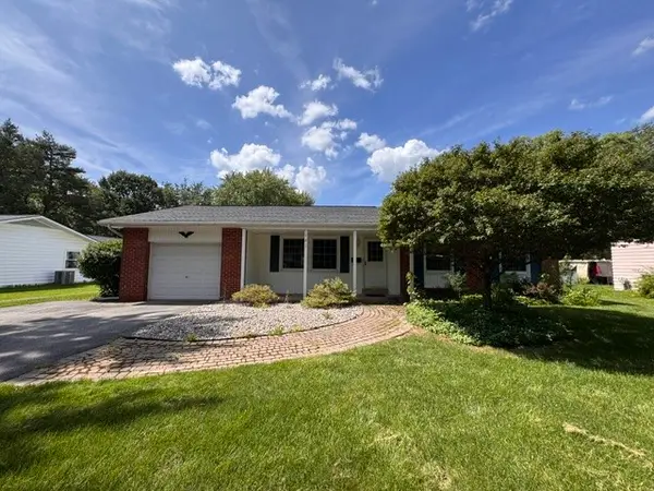 121 Hillary Drive, Rochester, NY 14624