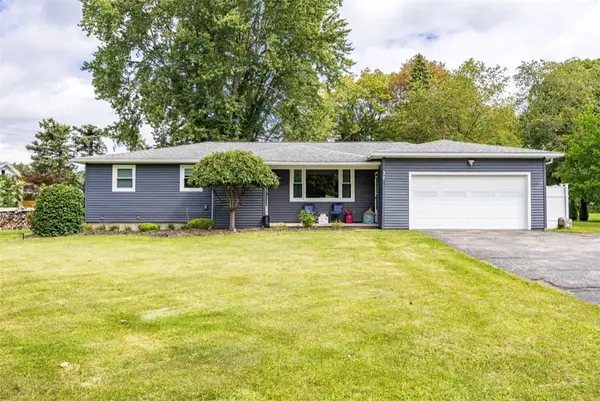 32 Kaywood Drive, Rochester, NY 14626