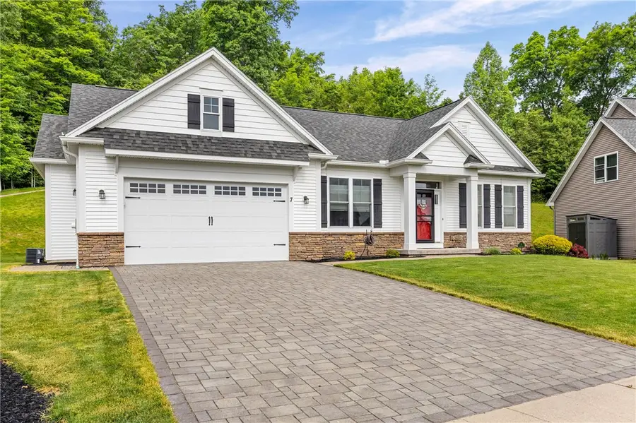 7 Rothbury Circle, Victor, NY 14564 - #2