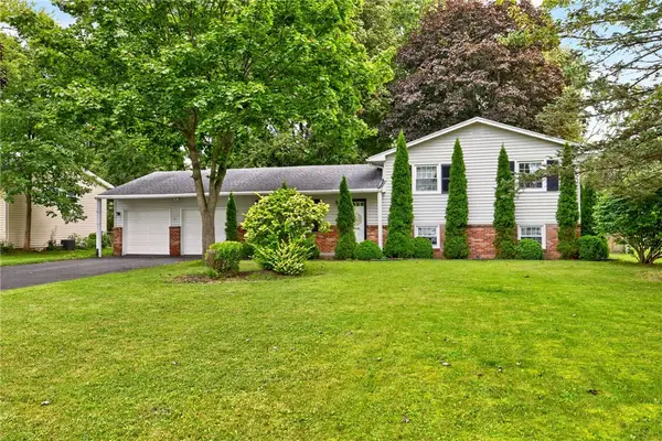 34 Evergreen Drive, Rochester, NY 14624