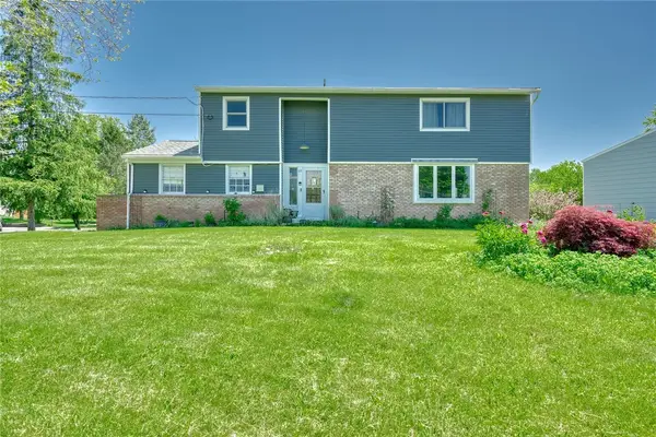 68 Green Clover Drive, Henrietta, NY 14467