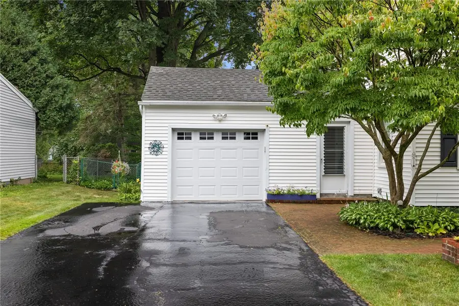 16 Oakcrest Drive, Rochester, NY 14617 - #2