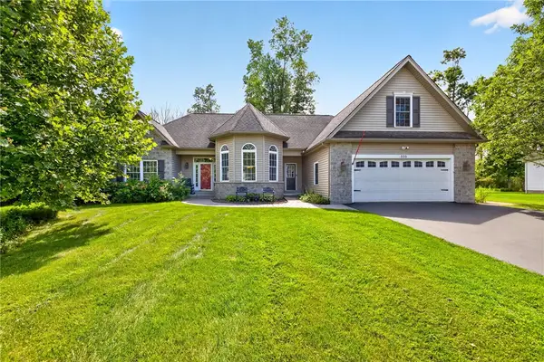 898 Lothario Circle, Webster, NY 14580