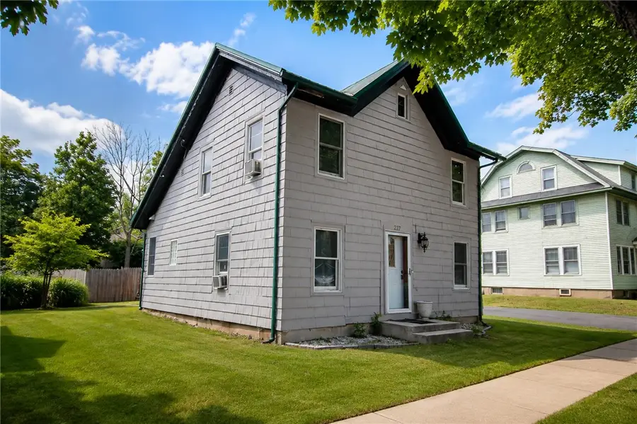 217 E Miller St, Newark, NY 14513 - #3