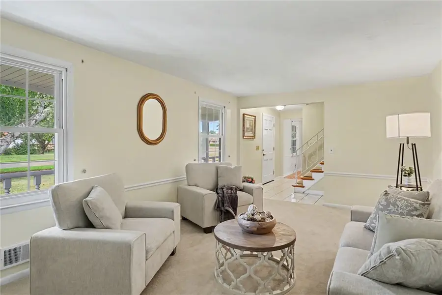 57 Lori Ln, Rochester, NY 14624 - #3