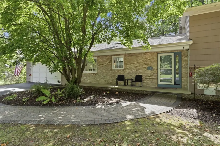 19 Valley Brook Drive, Fairport, NY 14450 - #3