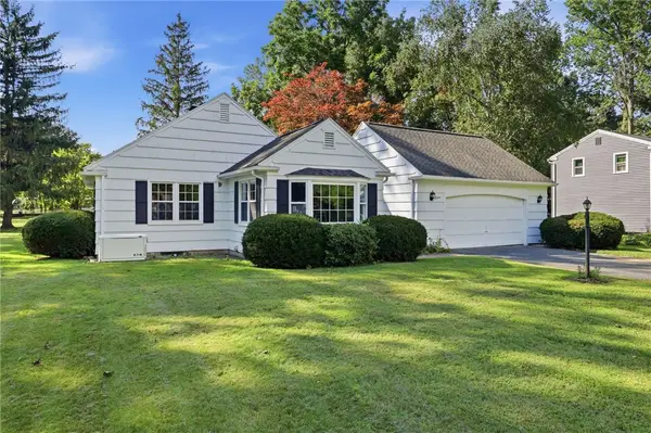 5 Duncott Road, Fairport, NY 14450
