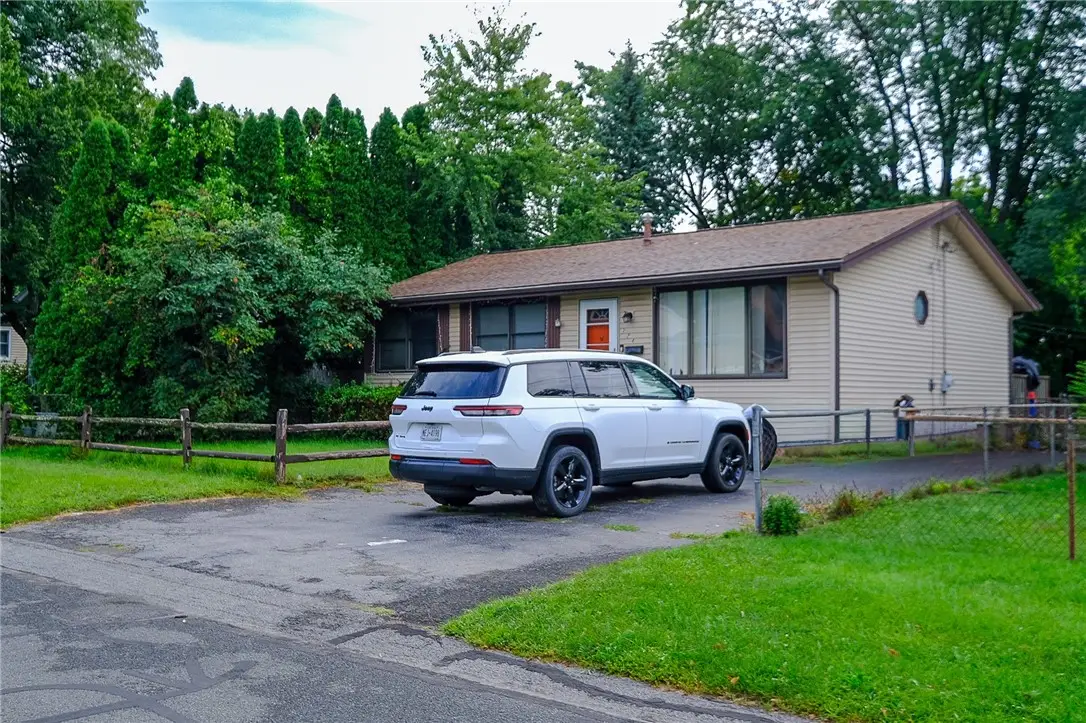 324 Manchester Road, Schenectady, NY 12304 - #1