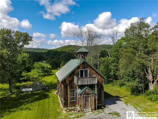 4492 Humphrey Road, Great Valley, NY 14741