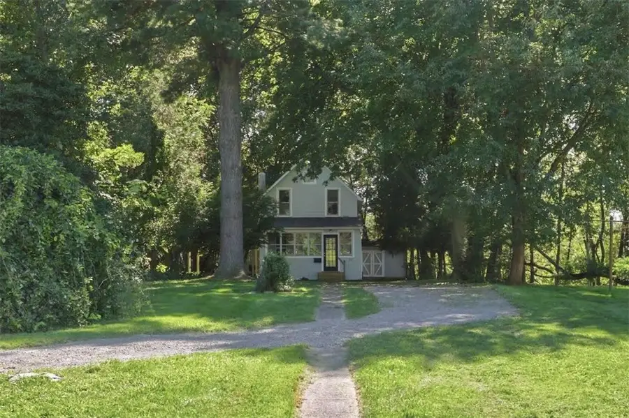 27 Hannahs, Rochester, NY 14612 - #3