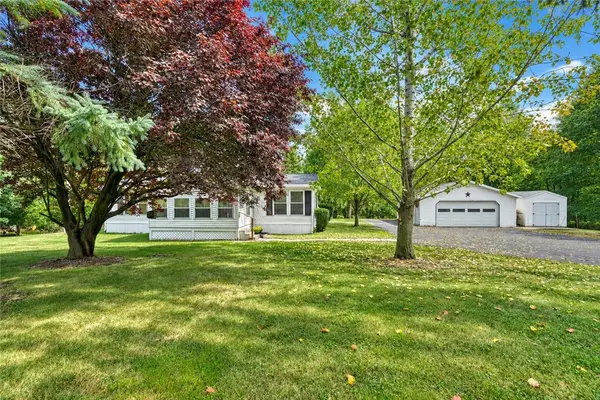 1555 State Route 14a, Penn Yan, NY 14527