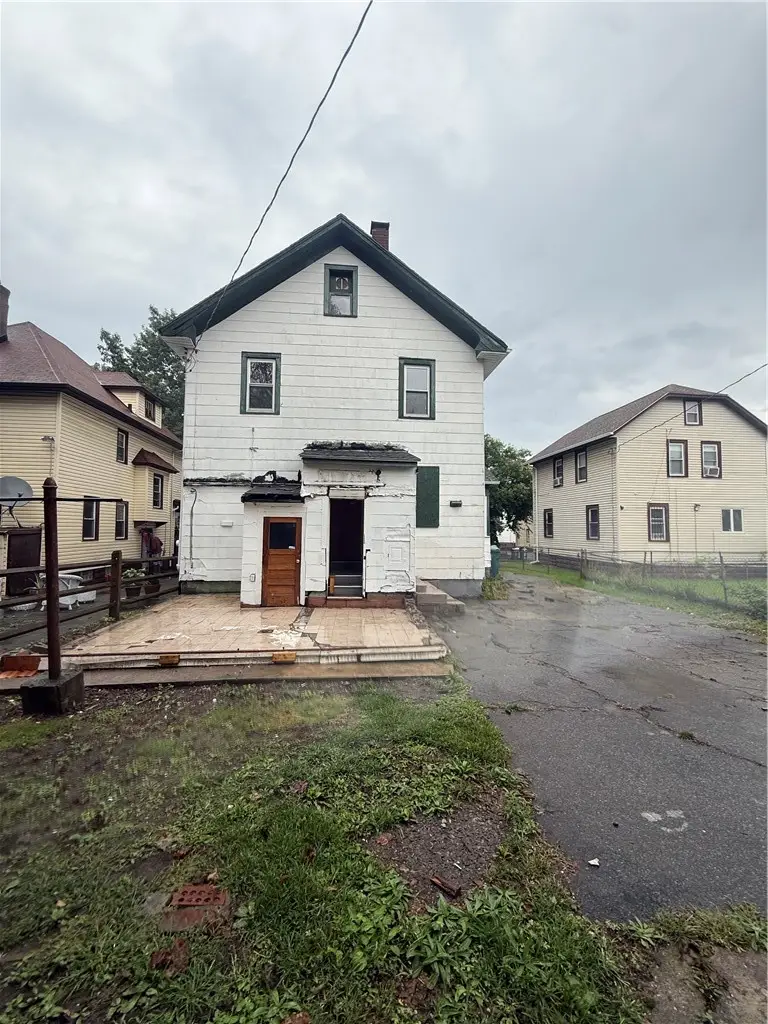 21 Crombie Street, Rochester, NY 14605 - #3