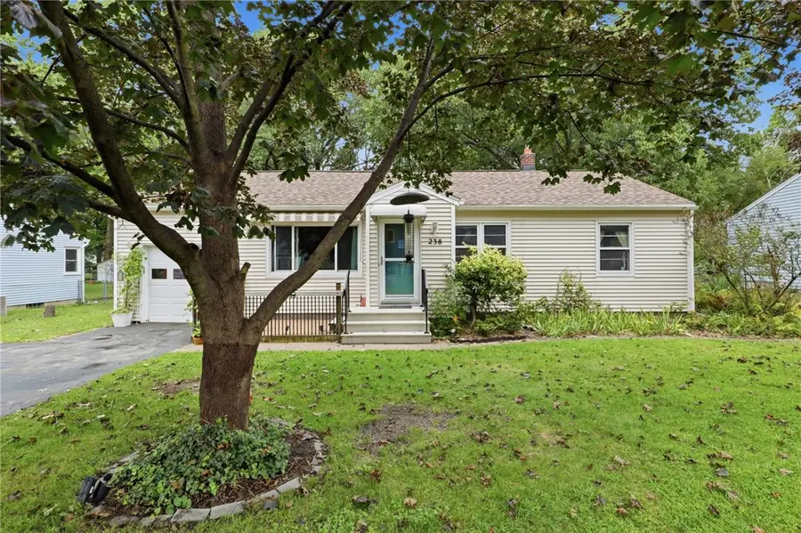 238 Bayway Drive, Webster, NY 14580 - #2