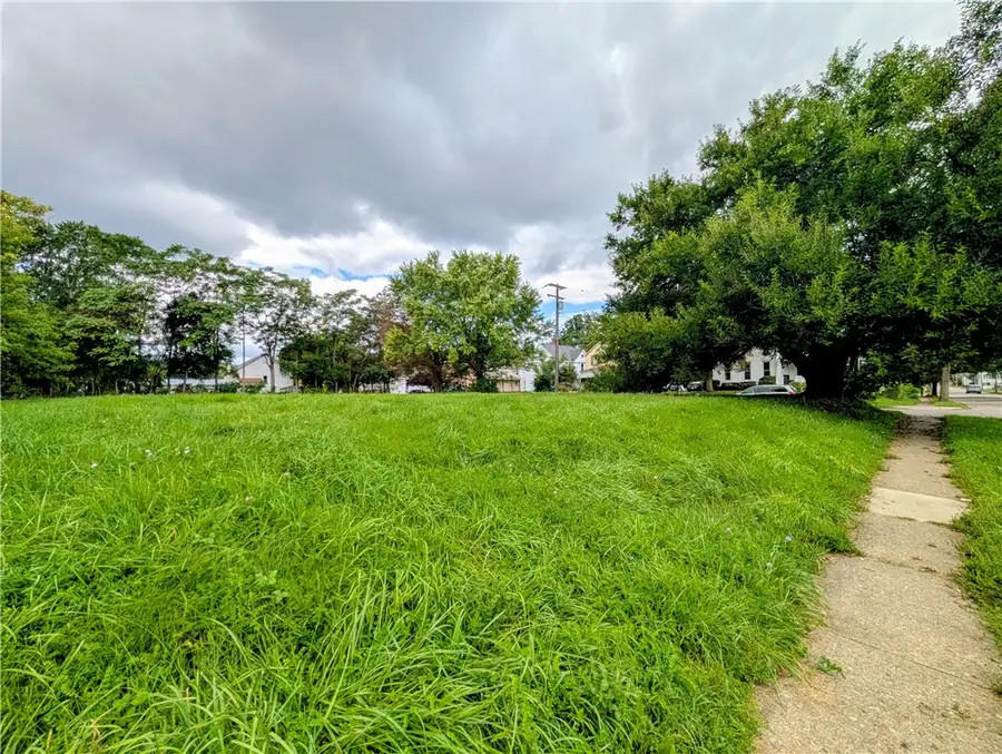 322 E Center Street, Elmira, NY 14901 - #2