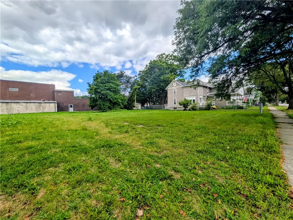 911 Davis Street, Elmira, NY 14901 - #1