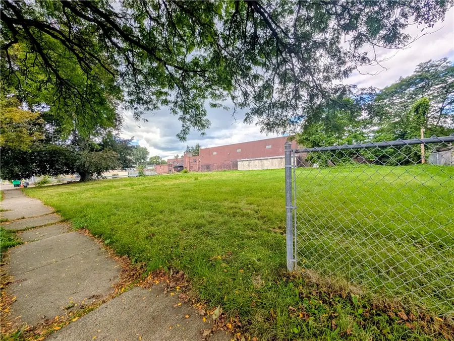 911 Davis Street, Elmira, NY 14901 - #2