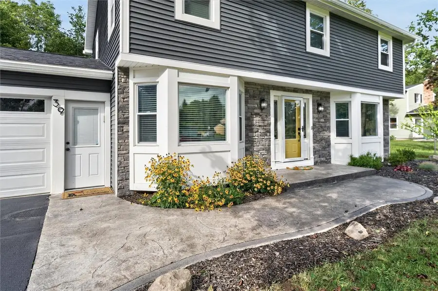 39 Heatherwood Rd, Fairport, NY 14450 - #3
