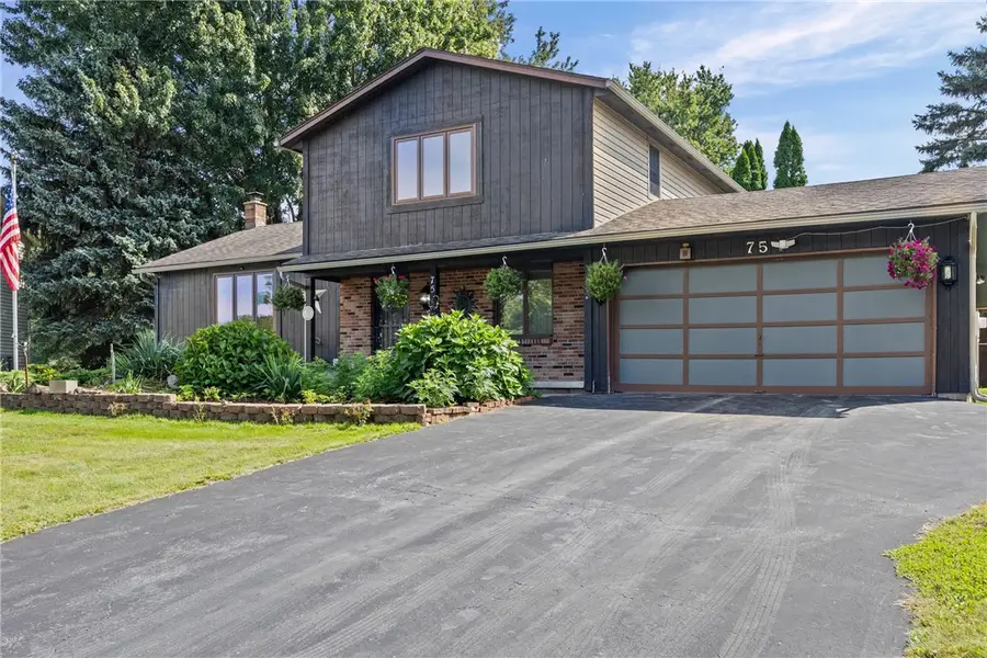 75 Woodedge Lane, Rochester, NY 14626 - #2