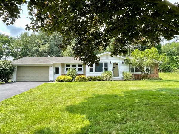 10 Pine Hill Drive, Pittsford, NY 14534
