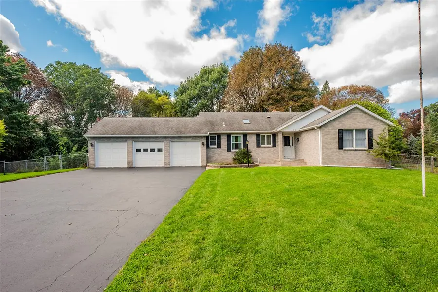 175 Briar Wood Lane, Rochester, NY 14626 - #3