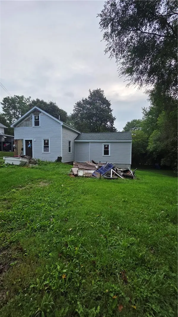 37 S Wayne Street, Phelps, NY 14532