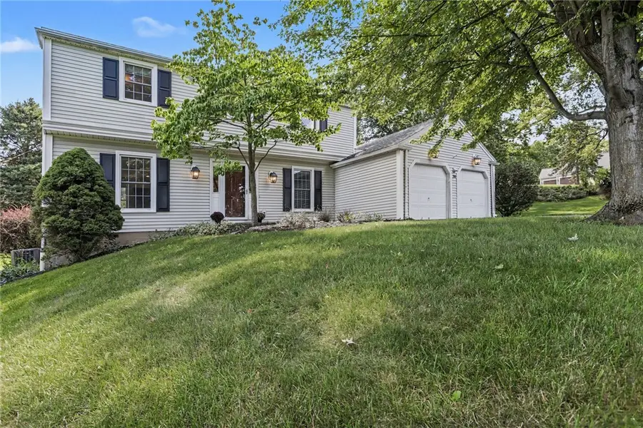 20 Crow Hill Dr, Fairport, NY 14450 - #2