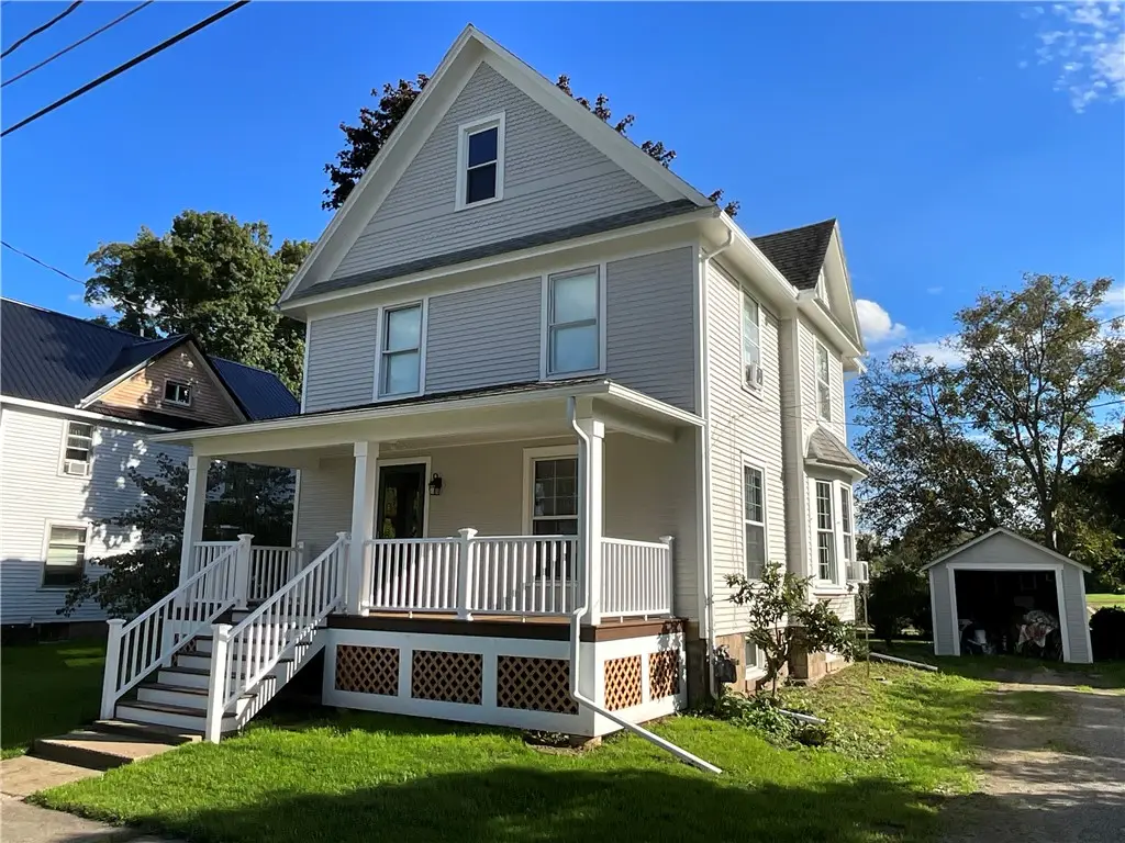 18 Lake Ave, Lyndonville, NY 14098 - #1