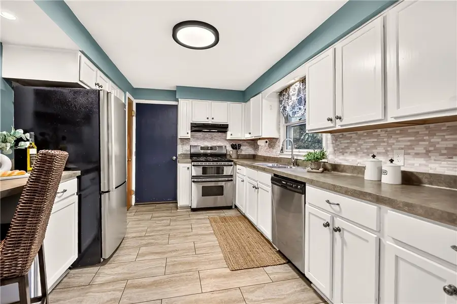1439 Creek Street, Rochester, NY 14625 - #3