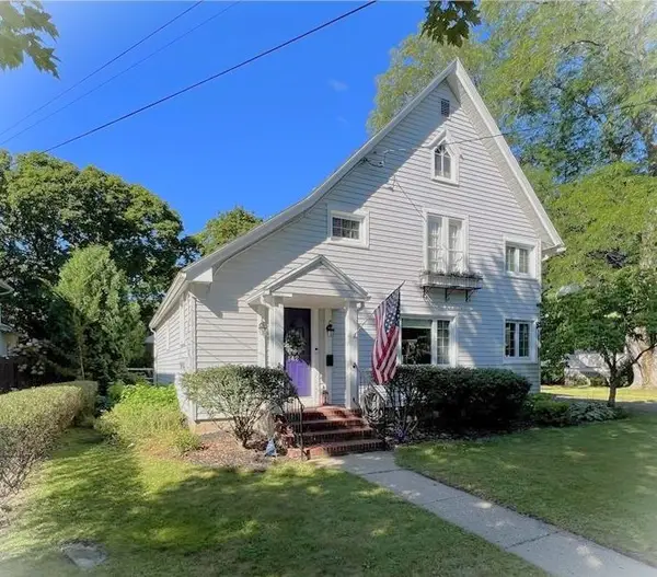 142 Park Street, Canandaigua, NY 14424