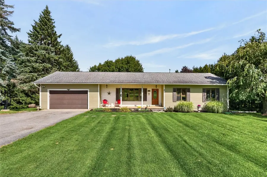 7150 Gauss Road, Bloomfield, NY 14469 - #2