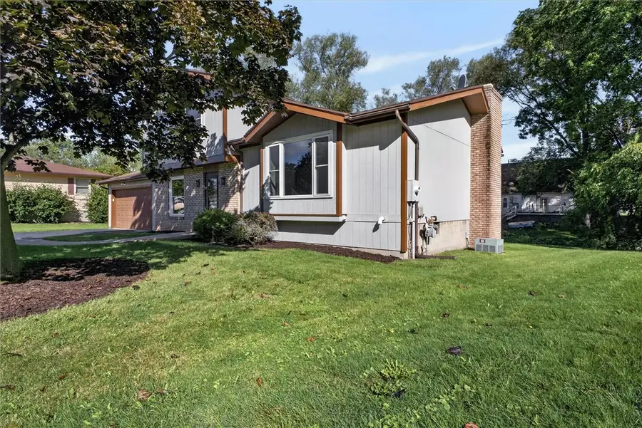 205 Kinmont Drive, Rochester, NY 14612 - #3