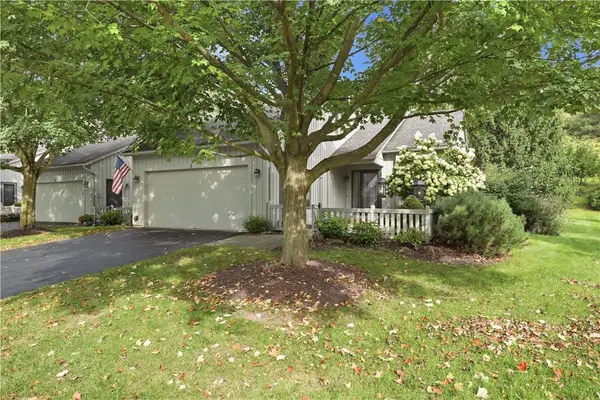 5 Hill Creek Road, Penfield, NY 14625