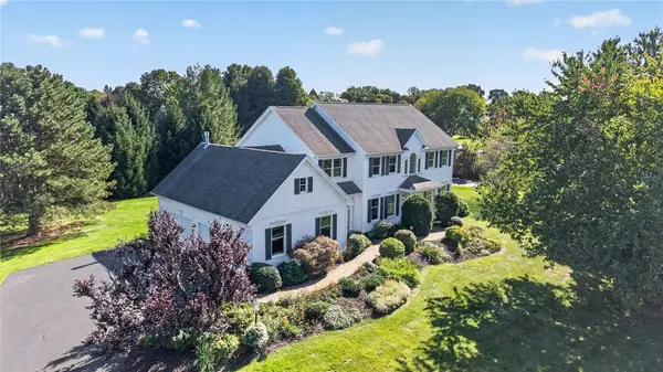 21 Scarborough Park, Rochester, NY 14625