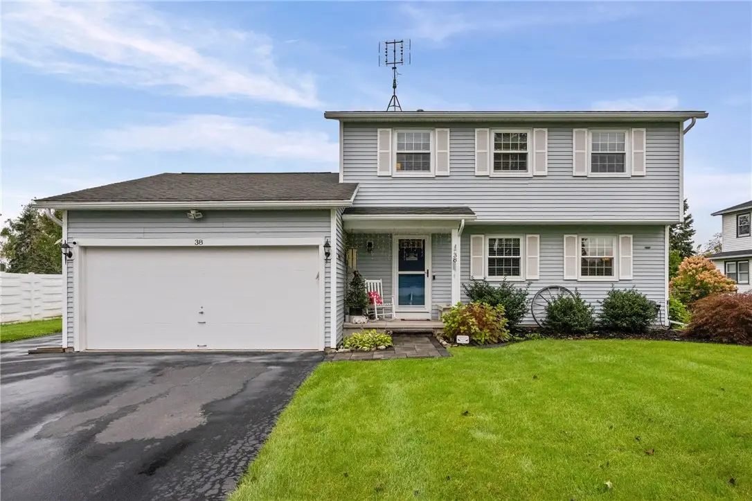 38 Woodstock Lane, Brockport, NY 14420 - #1