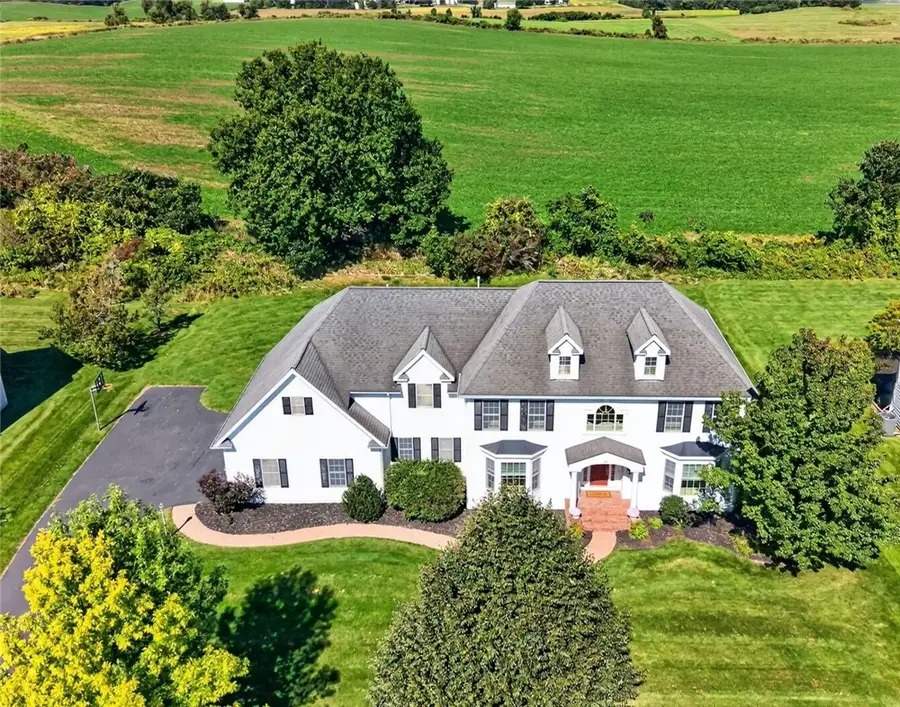 21 Turning Leaf Drive, Pittsford, NY 14534 - #2