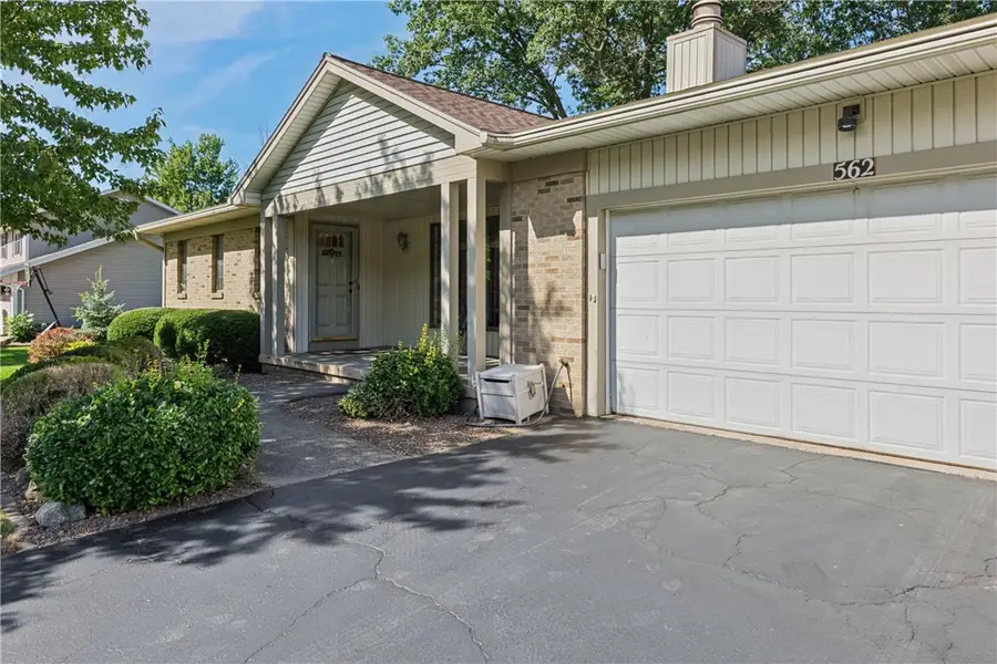 562 Vintage Lane, Rochester, NY 14615 - #2