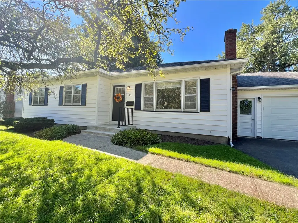 38 Thurlow Avenue, Rochester, NY 14609 - #1