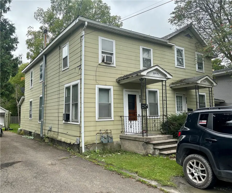 209 W Morris Street, Bath, NY 14810 - #3