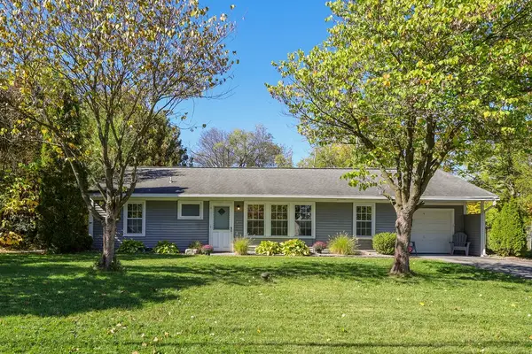 29 Wexford Road, Syracuse, NY 13214