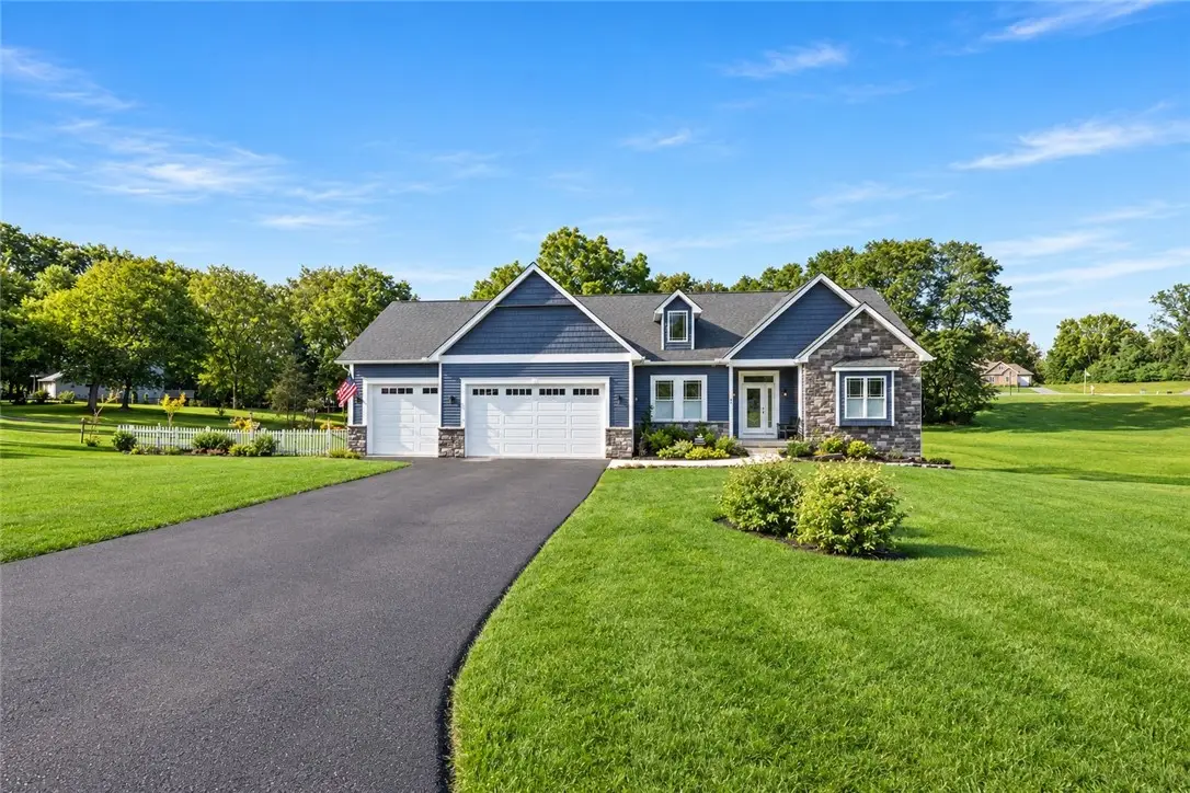 5 Sand Dunes, Spencerport, NY 14559 - #1