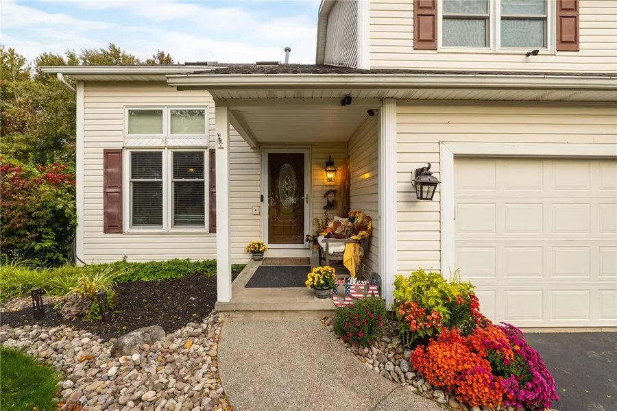 18 Dolman Dr, Rochester, NY 14624 - #2