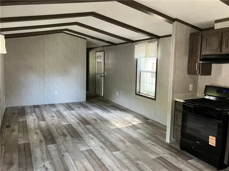 2055 Hemstreet Road, East Aurora, NY 14052 - #3