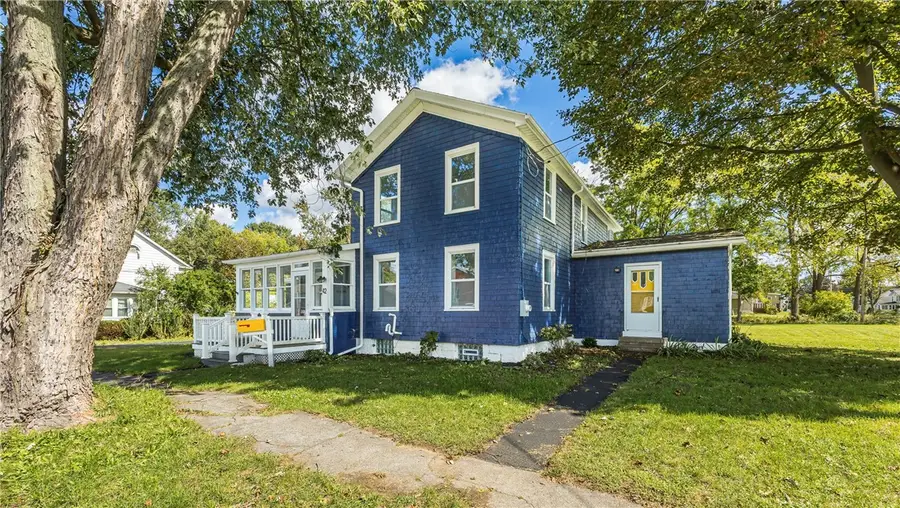 42 Walnut Street N, Waterloo, NY 13165 - #2