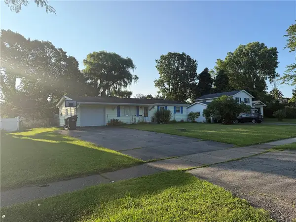 41 Grecian Parkway, Rochester, NY 14626