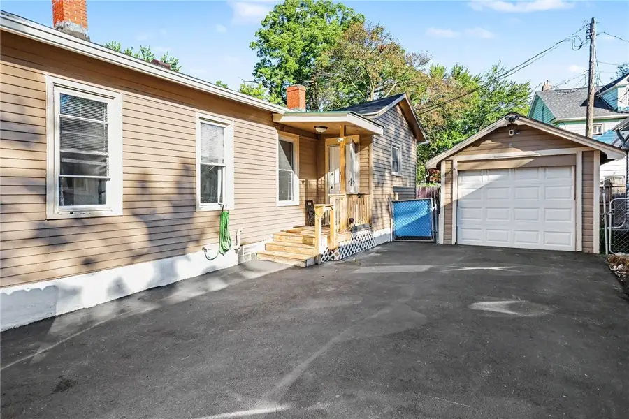 24 Bloss Street, Rochester, NY 14608 - #3